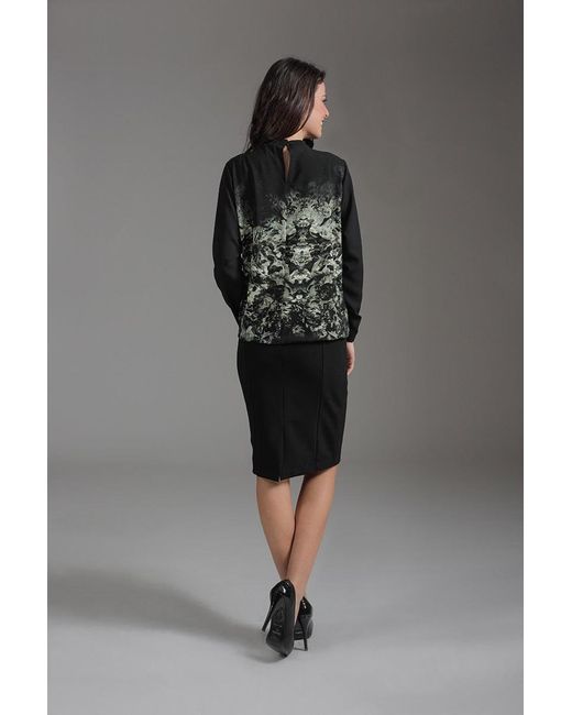 Conquista Black Relaxed Long Sleeve Woven Top With Pleat Detail & Button Fastening