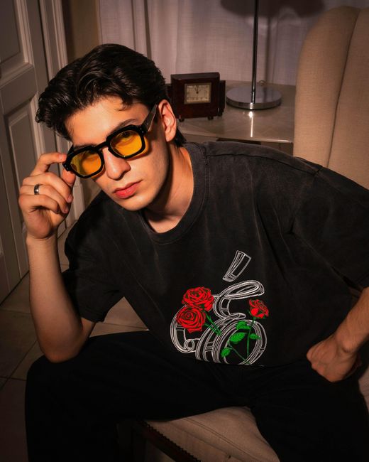 Éclectique Black Rose Graphic T-Shirt for men