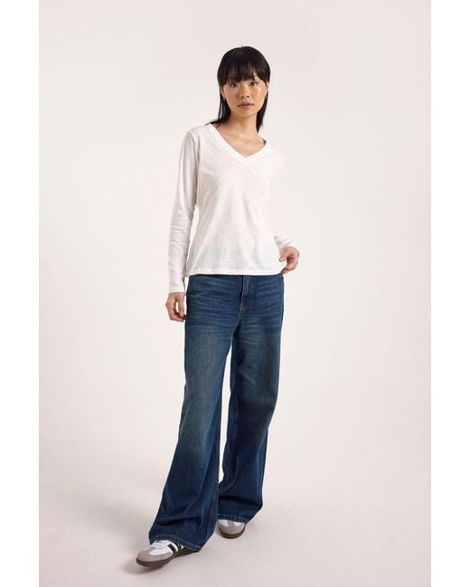 Brodie Cashmere White Long Sleeve V Neck