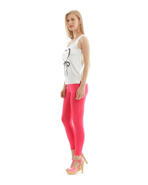 Conquista White Printed Sleeveless Top