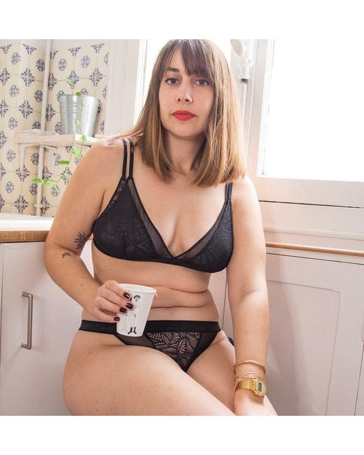 Bott Lingerie Black Wireless Lace Triangle Bralette La Teuf