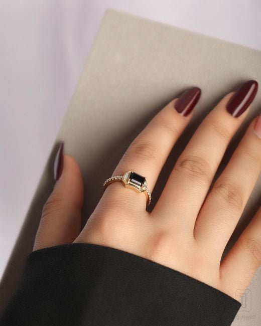 The Jewelz White Neutrals Be Famous Onyx Signet Ring