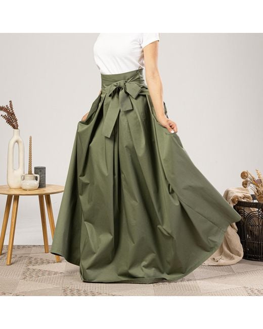 Nikka Place Green Formal Pleated Long Skirt