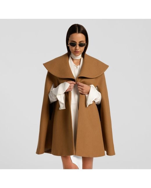 Mandragora Brown Wool Cape Sorte Caramel
