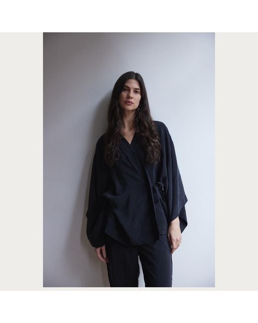 Ceva Cu Dichis Black Cupro Kimono & Trousers Set
