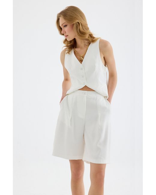 Monlicia White Vera Tencel Bermuda Shorts