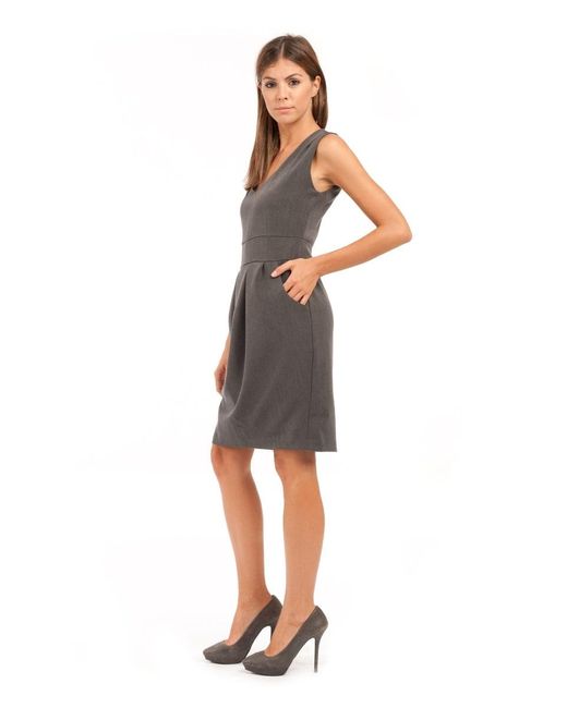 Conquista Gray Sleeveless Waist Dress
