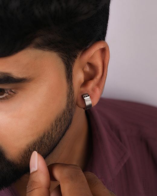 The Jewelz Multicolor Neutrals Shadow Curve Spinel Huggies for men