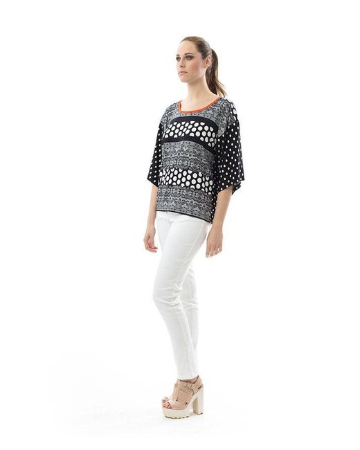 Conquista Black Round Neck Print Top