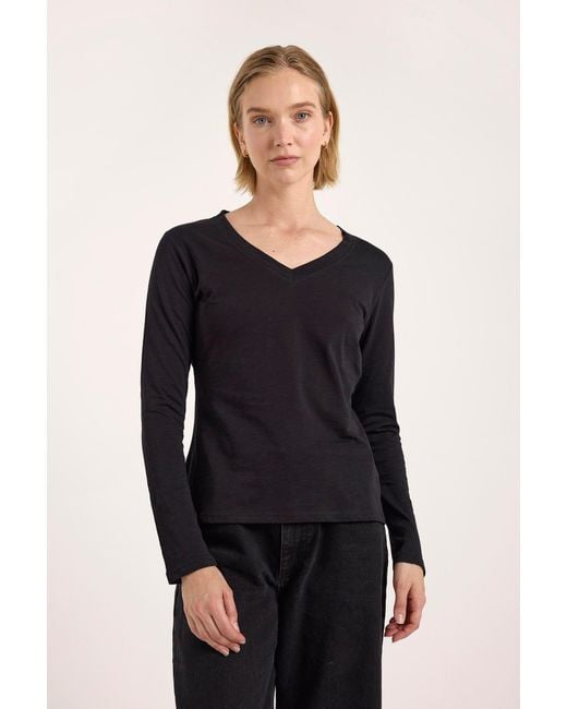 Brodie Cashmere Blue Long Sleeve V Neck