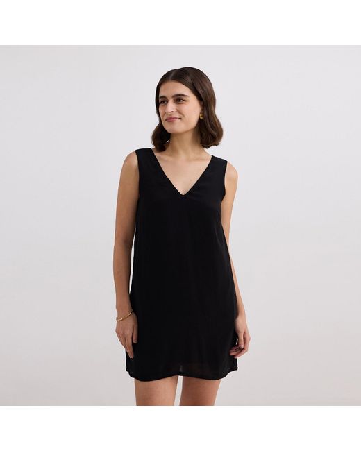 REISTOR Black Midnight Muse V-Neck Short Crepe Crepe Dress
