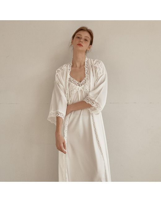 Luna Luz White Fabiola Satin Slip & Robe Ensemble