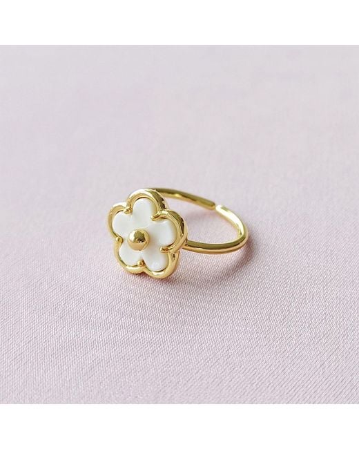 POPORCELAIN Metallic Mini Porcelain Daisy Adjustable Ring