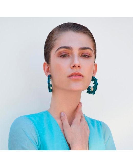 Gissa Bicalho Black Handmade Acrylic Earrings Hoops Coral & Pearl