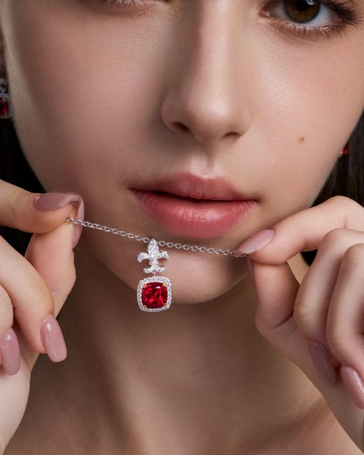 Arte Madrid Red Casa Real Fleur-De-Lis Necklace