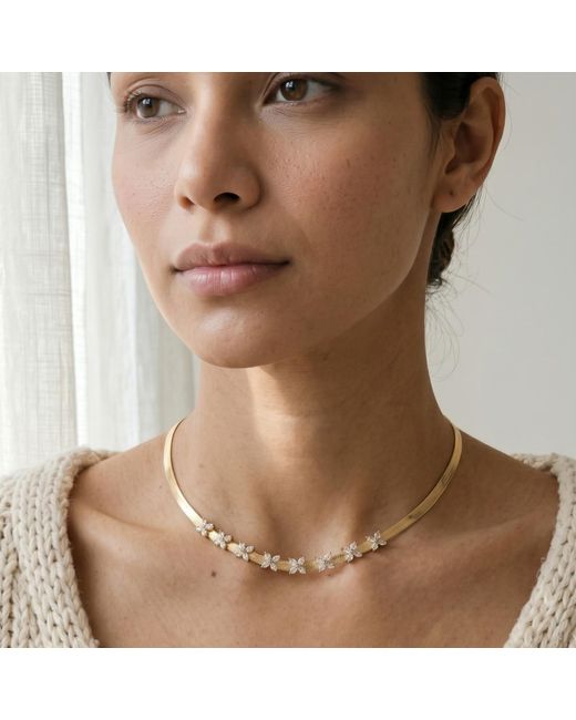 Uchi and Soto Metallic Kinmokusei Chain Floral Necklace