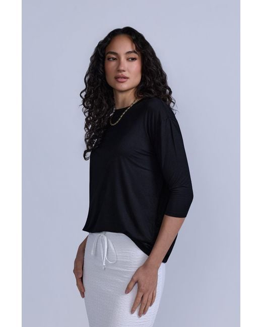 Rave on Trend Black Everyday Tee