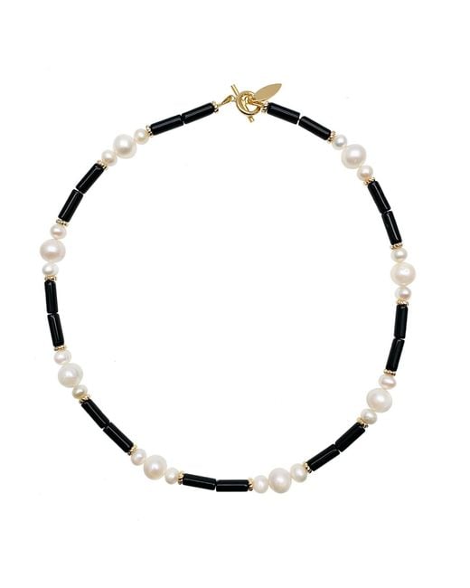 Farra Metallic Timeless Agate With Pearls Short Necklace