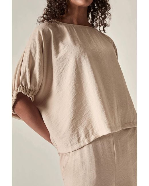 James Lakeland Natural Relaxed Gathered Sleeve Top – Oatmeal