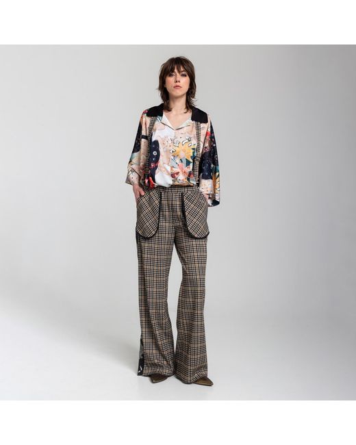 ARTISTA Brown Artist Printed Blouse