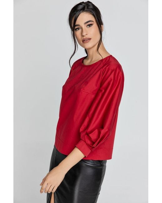 Conquista Red Burgundy Top With Bishop Sleeves