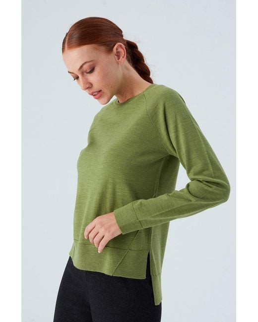 Peraluna Green Vanessa Slit Detailed Asymmetric Fine Pullover