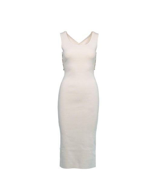 Narvan White Mona