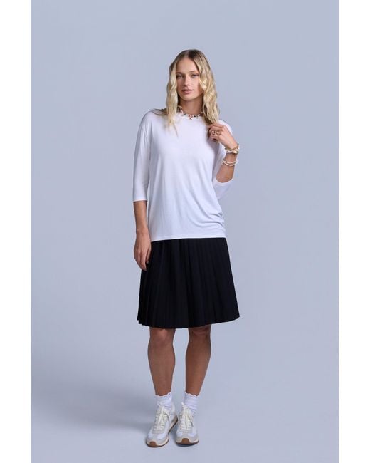 Rave on Trend White Everyday Tee