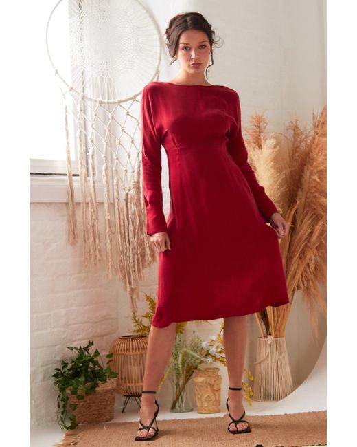 Sarvin Red Long Sleeve Midi Dress