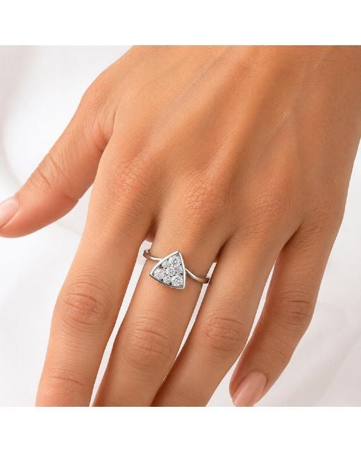 Artisan White 18K Triangle Diamond Cluster Ring