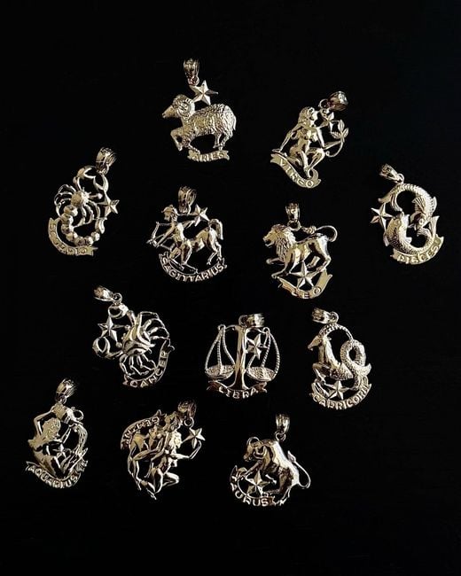 Öugie Metallic The Libra Pendant