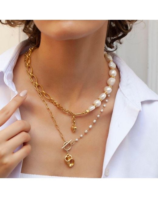 LINYA JEWELLERY Metallic Gela Mussel Chain Pearl Necklace