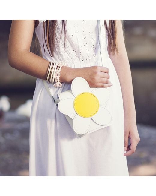 Zatchels Yellow White