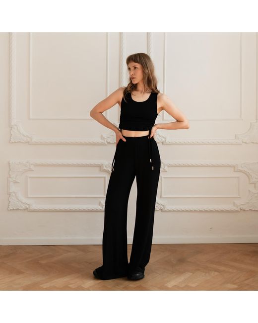 Mandragora Black Adjustable Strap Crop Top Made Of Viscose – Ivy
