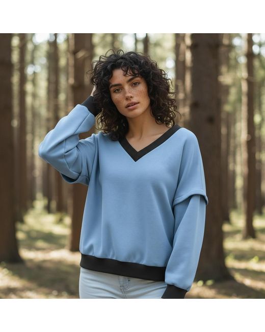 BEIRA Blue Victoria V-Neck Sweatshirt –