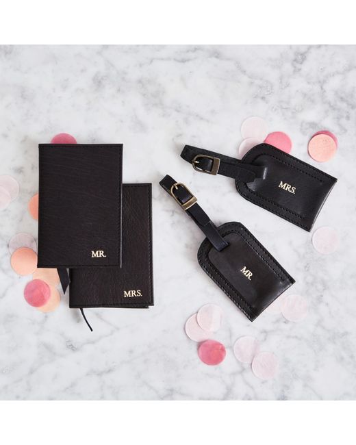 VIDA VIDA Black Mr & Mrs Leather Travel Set