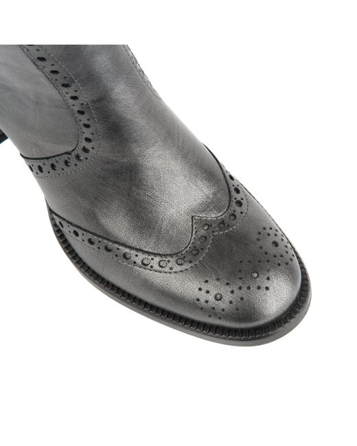 Embassy London USA Gray Chloe Low