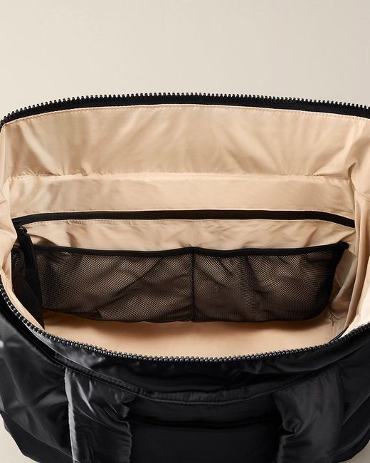 Tyvy New York Black The Aviator Large Tote