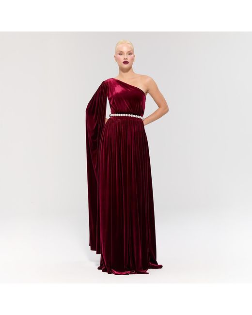 Nur Karaata Red Baglioni Burgundy Gown