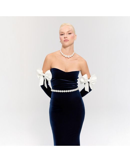 Nur Karaata Blue Lily Throne Gown