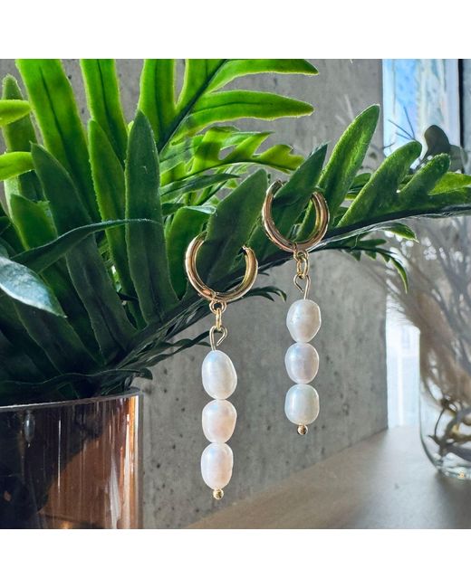 My Little Nature Metallic Dangle Freshwater Pearls Earrings With Three Pearls And Plated Hoops