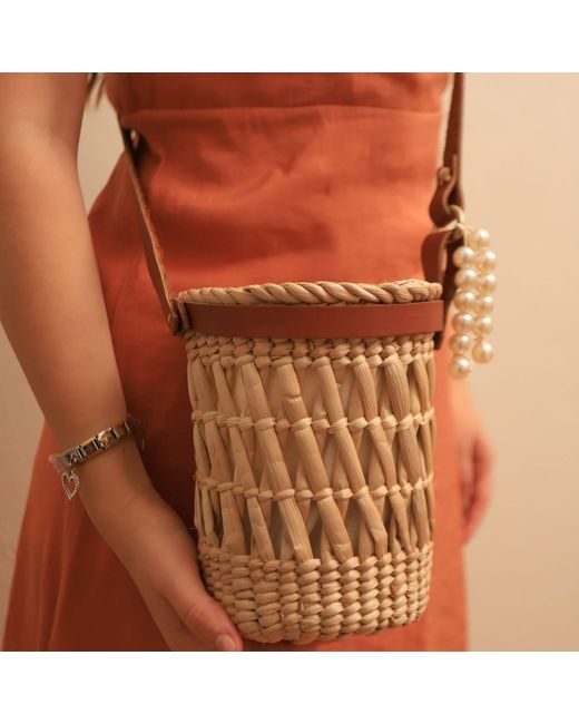 Springmoonatelier Metallic Neutrals Natural Woven Handmade Cream Bucket Bag