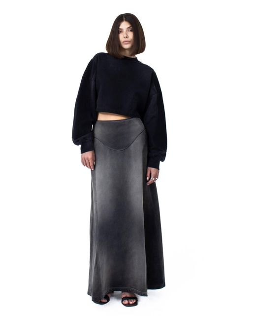 Ardea Black Cropped Arch Crewneck