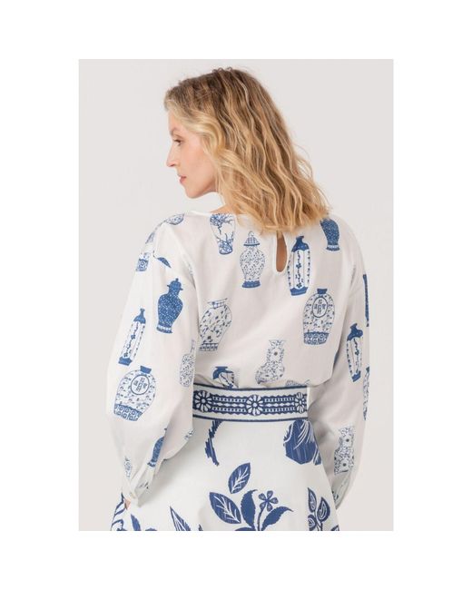 Marianna Déri Blue Blouse With Vase Print