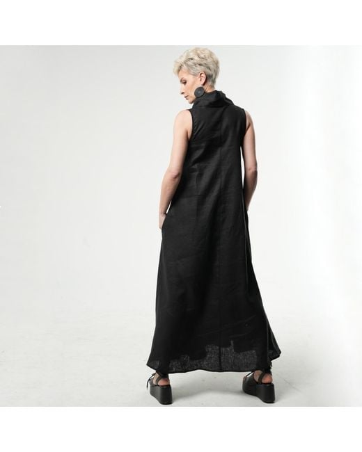Metamorph Black Large Collar Linen Maxi Dress