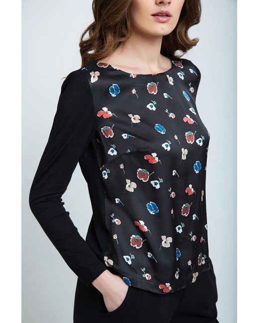 Conquista Black Poppy Print Long Sleeve Top