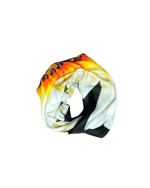 Lindsay Nicholas New York Metallic African Daisy Bloom Silk Scarf