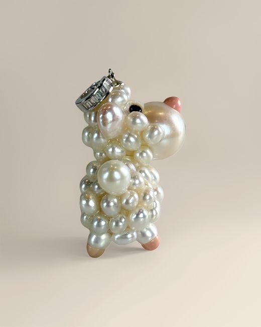 Smuccii White Mellie — Pearl Sheep
