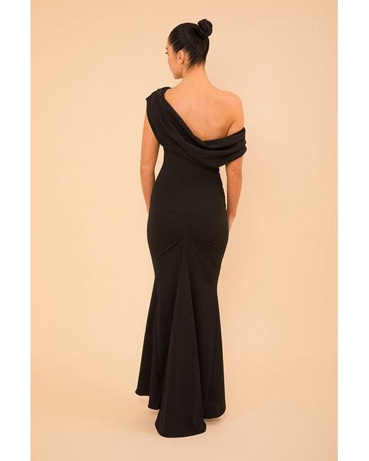 Atom Label Black Nitrogen Gown