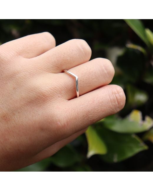 FV Jewellery White Bijoux Thin Point Ring